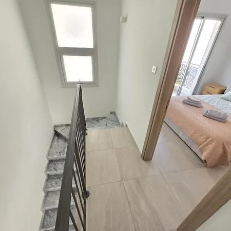 Mythical Sands Town House 2 *